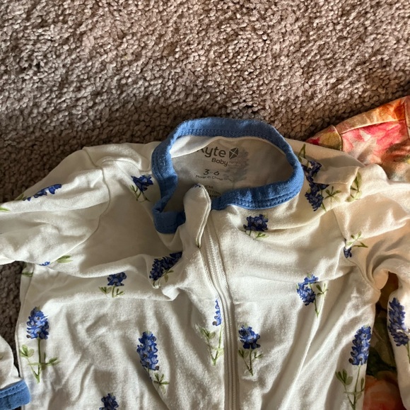3-6 Month Bamboo Onesie Lot - Picture 8 of 9